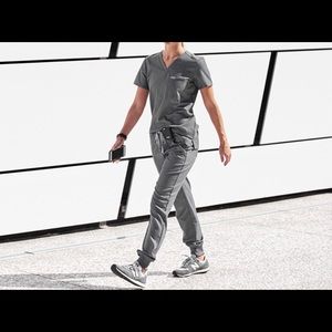 Graphite FIGS scrub set